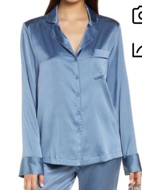 💥Clearance!!💥 Skims blue silky pajama button down top size medium - never worn.